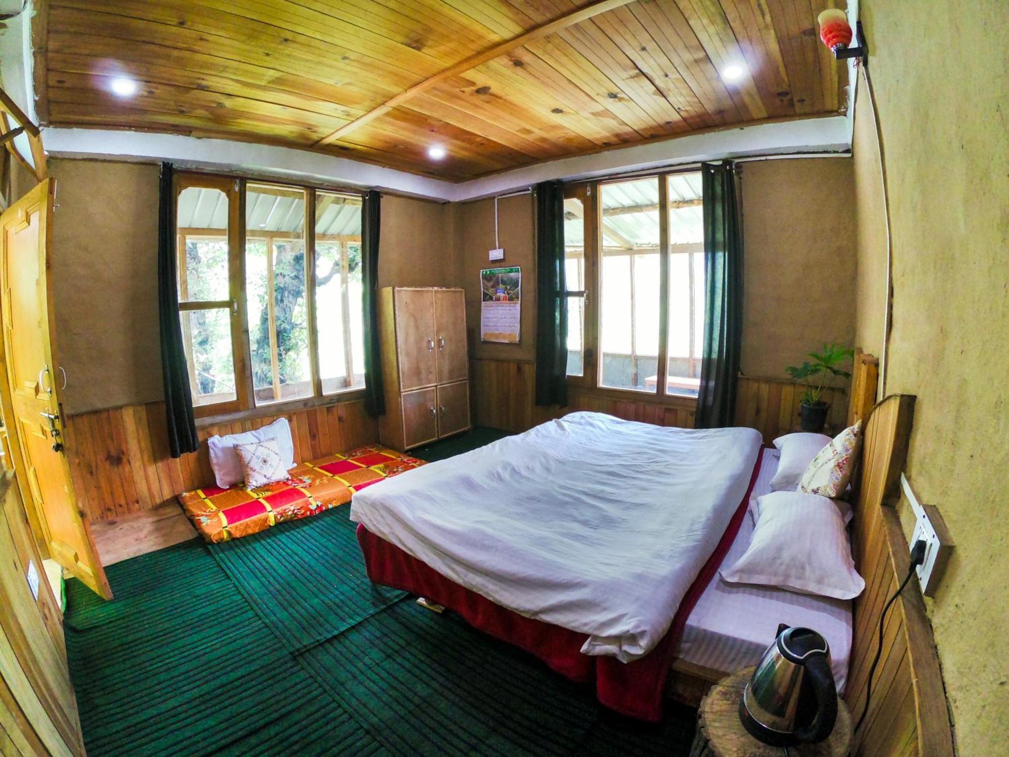 Tirthan Ecostay Gushaini Exterior foto